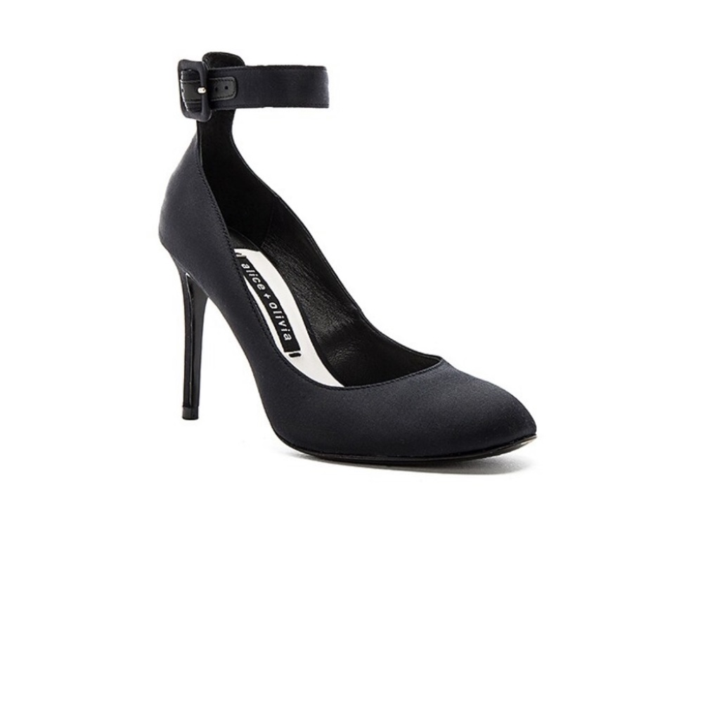 Alice and Olivia Satin black pumps